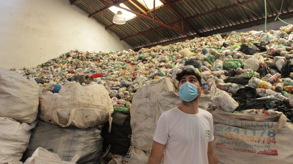 Visita de Destino Sostenible y Solucion verde a 4e Madera Plastica